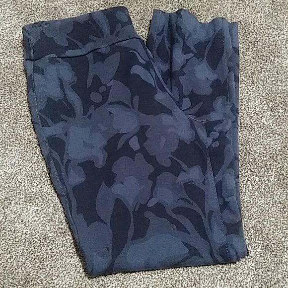 Soft Surroundings pants - Picture 3 of 3